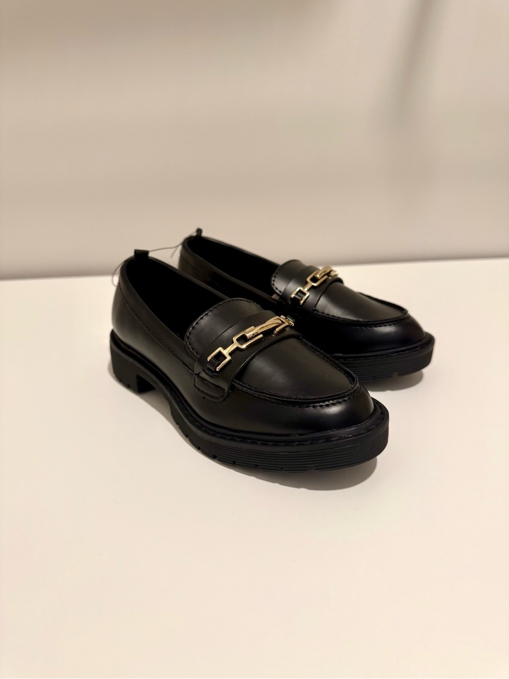 NWT GAP Girl’s Loafers (Size 12)